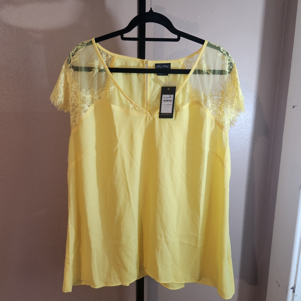 City Chic Buttercup Lace Sleeve Top
